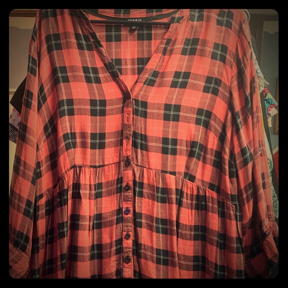 Torrid Hi-Lo Red Plaid Flannel